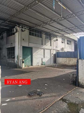 Semi-D Factory For Rent Kawasan Industri Ringan Permatang Tinggi 1