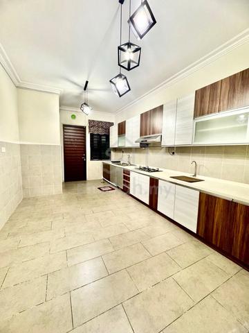 NICE! 2 Storey iltizam Alam Sari Bangi GATED GUARDED LUAS 5 BEDOROOM!! 1