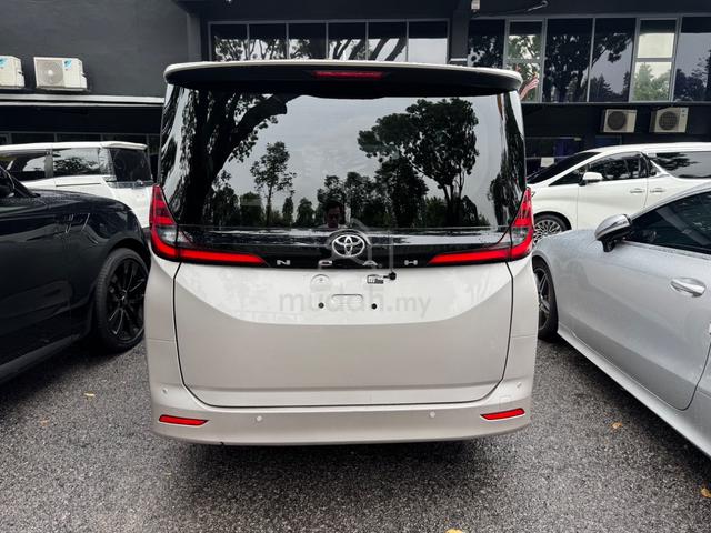 TOYOTA NOAH X 2.0(a)UNREG 2022*8 SEATERS - 4