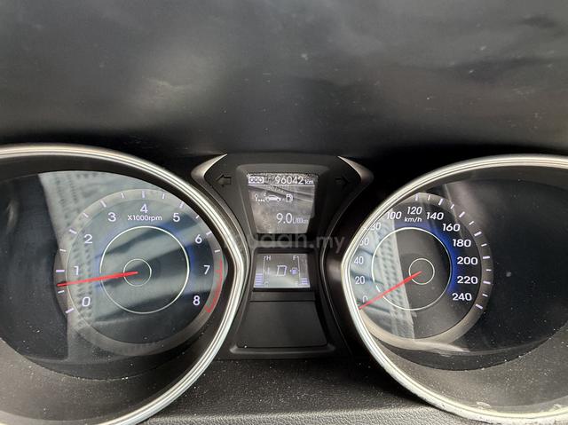 2014 Hyundai ELANTRA 1.8 PREMIUM (A) - 4