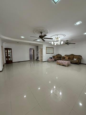 Below Value - 2.5 STOREY TERRACE CORNER LOT 2