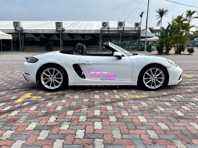 Un-Reg 2019 Porsche 718 Boxster - 3