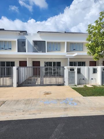 EXCLUSIVE LANDED RESIDENCE - Taman Palma Gamuda Cove 1