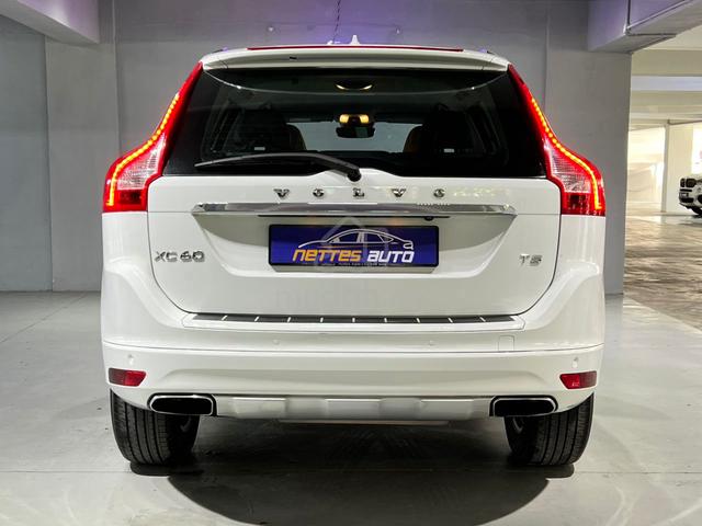 2016 Volvo XC60 2.0 T5 DRIVE E FACELIFT (A) - 4