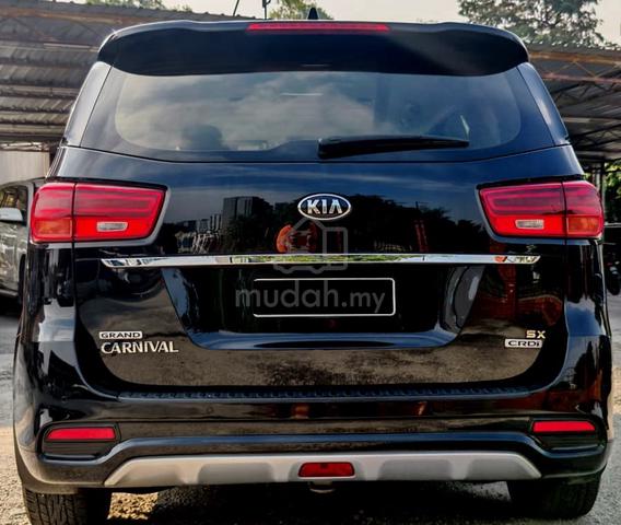 2018 kia GRAND CARNIVAL 2.2 D SX NEW FACELIFT (A) - 4