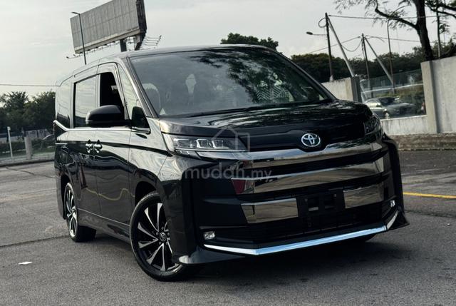 [POWER BOOT HUD ] 2022 Toyota NOAH 2.0 SZ (A) - 1