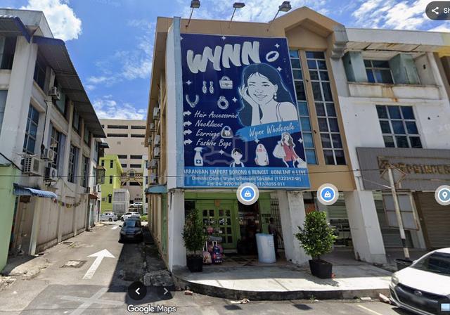 Beside MegaMall 3 storey corner shoplot for rent 1