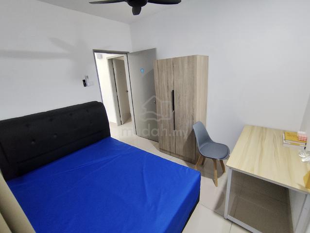 Medium Room with Aircond  1