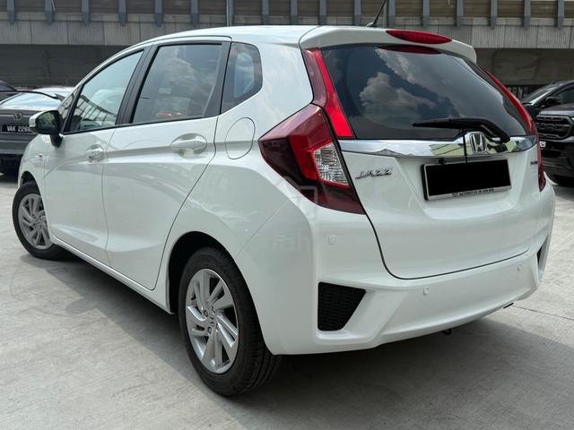 Honda JAZZ 1.5 E #F/service Record #Rverse Camera - 4