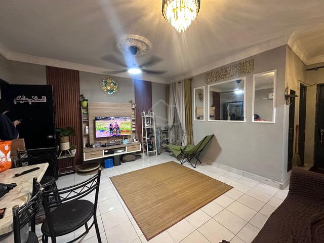 CORNER UNIT Pangsapuri Seri Indah Seri Kembangan 1