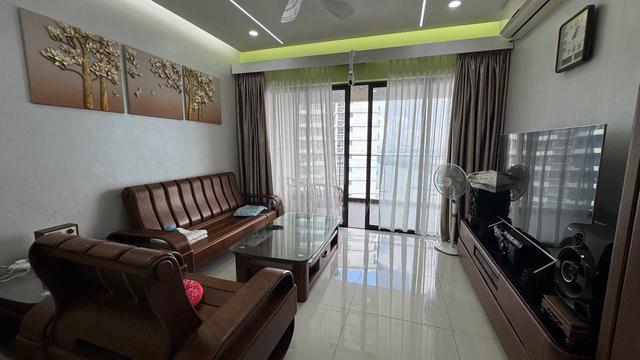 Bay Laurel @ Country Garden Danga Bay 1