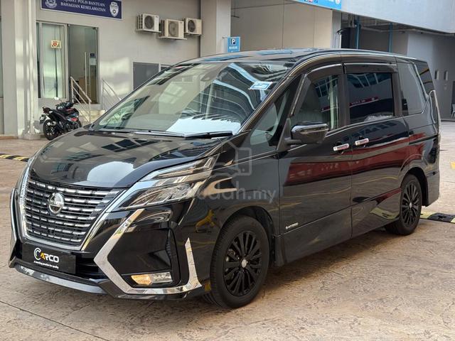 Nissan SERENA 2.0 S-HYBRID PREMIUM HIGHWAY F.S.R - 1