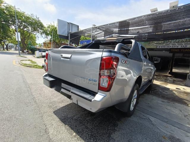 Isuzu D-MAX PREMIUM 1.9L (A)70k km shj 100% loan - 4