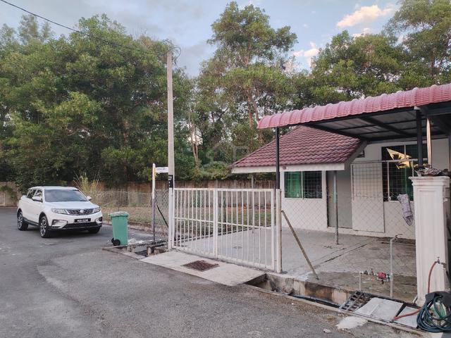 Bilik sewa untuk lelaki di bukit pinang kepala batas jitra 1