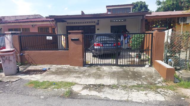 Rental 1 storey seksyen 8 for june 3000 good for worker 1