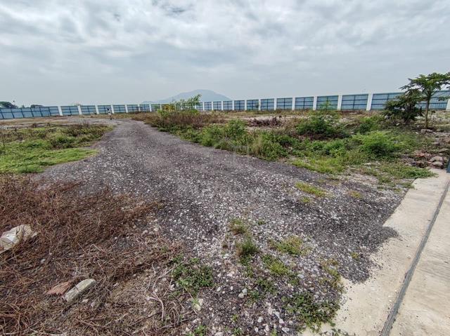 1 acre Land Permatang Pauh Suitable for lorry vehicle parking Bw 1