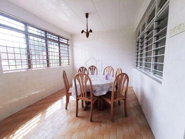 Taman Pelangi Single Storey House For Rent 1