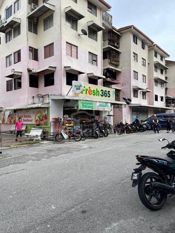 Sri Merpati Shoplot 1
