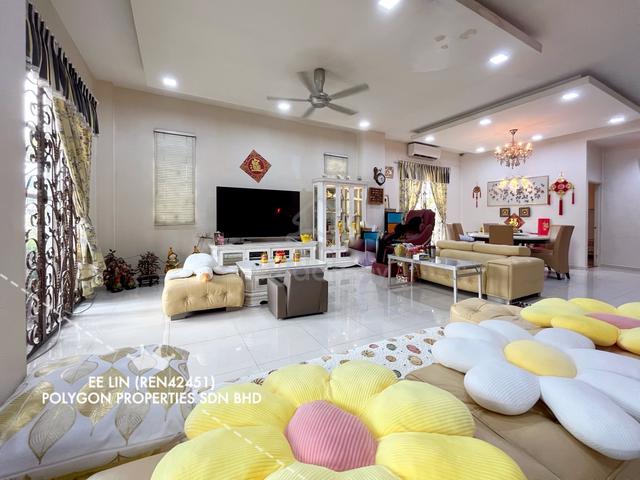 SALE — GREENLANE FULL RENO TIP TOP South Facing Semi-D Jelutong 1