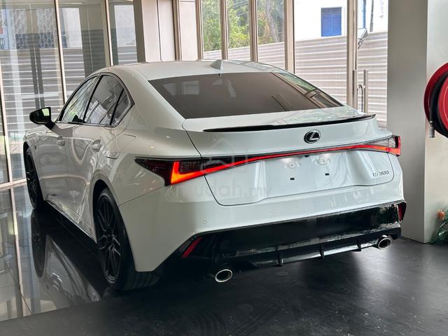 2023 Lexus IS300 2.0 F-SPORT MODE BLACK III 23K KM - 2