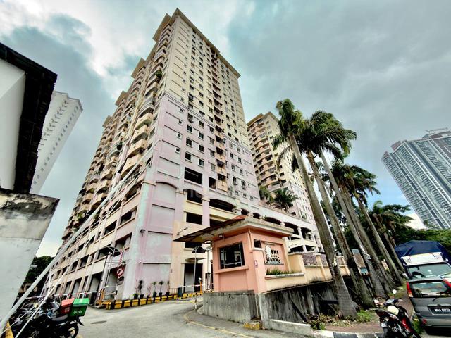 Sri Gotong Apartment 1