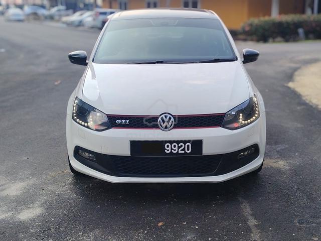 2⃣0⃣1⃣1⃣Volkswagen Polo 1.4 Gti - 1