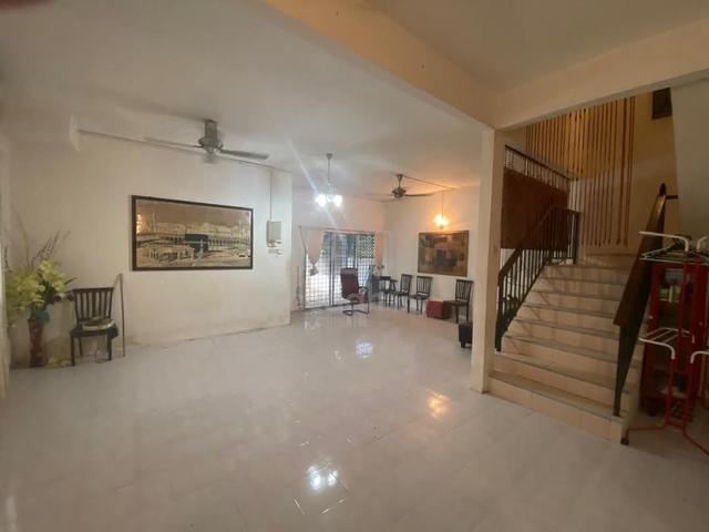 6 BILIK , FREEHOLD , Double Storey Taman Sri Semantan , 3
