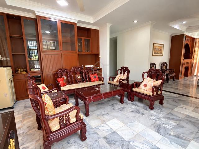 FULLY FURNISHED | CORNER LOT | READY TO MoVE IN｜ 1