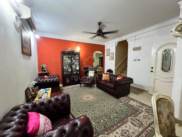 25' x 111' 🔥 SPACIOUS Double Storey Seksyen 8 @ Shah Alam FOR SALE! 1