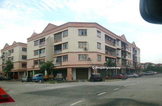 Ground Floor Shop 22' x 75' @ Taman Putra Perdana Puchong near Cyber 1
