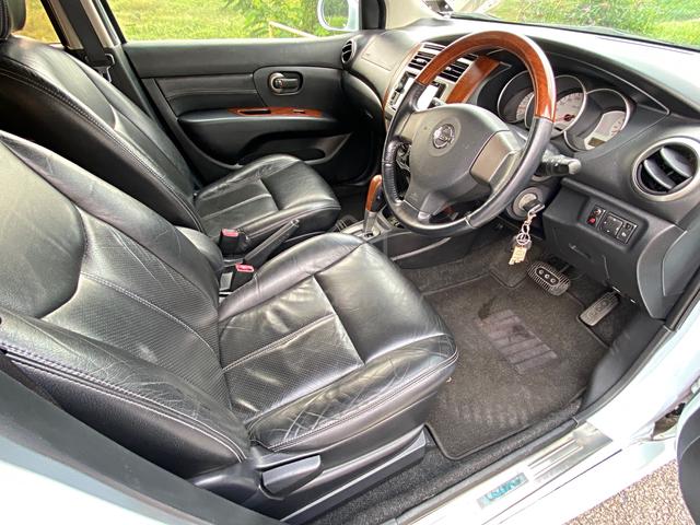 2012 Nissan GRAND LIVINA 1.8 PREMIUM/AUTECH MC - 4