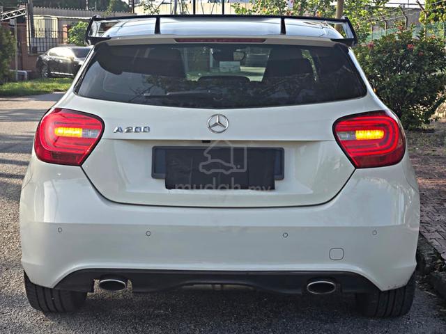 2015 Mercedes Benz A200 BlueEFCY 1.6 AMG A 45 FL - 4