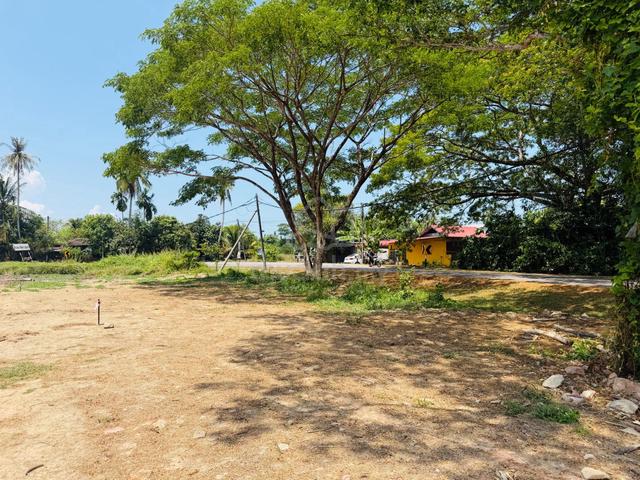 Lot Tanah Freehold Tepi Jalan Utama – 2 Plot Sedia Untuk Pembangunan! 1