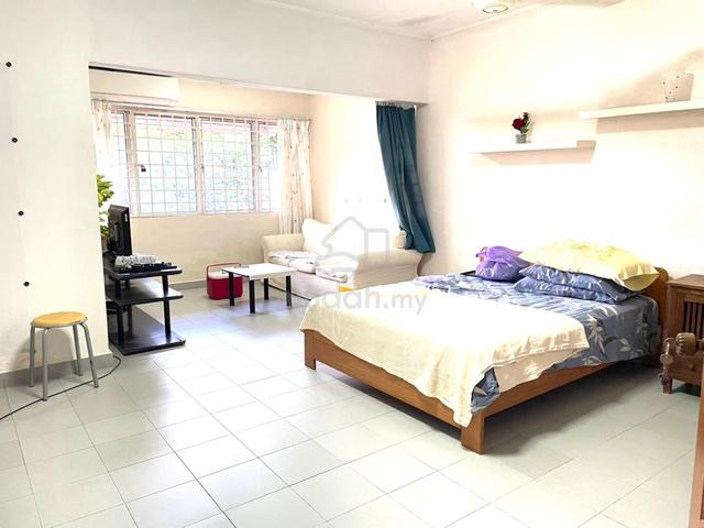 Master bedroom For Rent PJ Tmn Megah SS24 1
