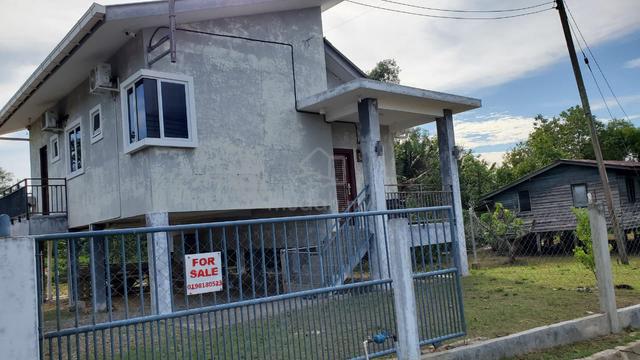 Bungalow House at Taman Riverview For Sale 1