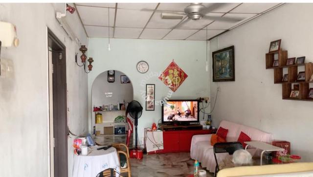 Ampang Jaya 1.5 Storey House 1