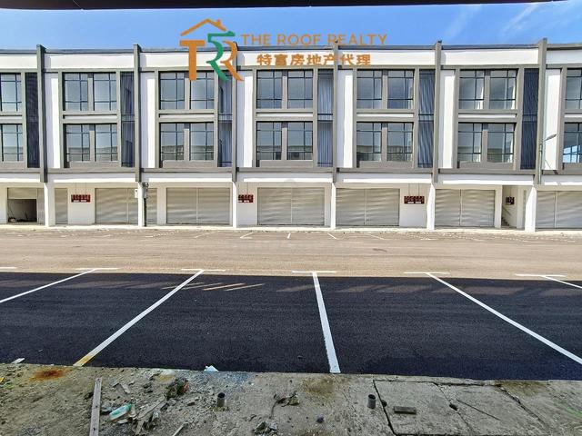 3 Storey Commercial Shoplot at Capital Commercial Park, Eastwood 1