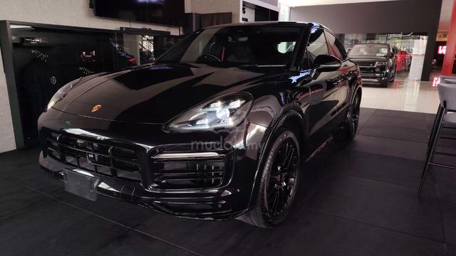 2022 Porsche CAYENNE 4.0 GTS V8 (A) - 1