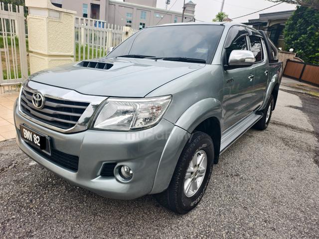 2014 Toyota HILUX 2.5 G VNT MT TURBO D/CAB 4x4 - 4