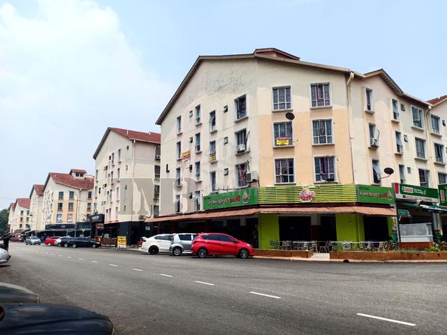 For Rent : Ground Floor Shop @ Pusat Komersial SEK 7, SHAH ALAM 1