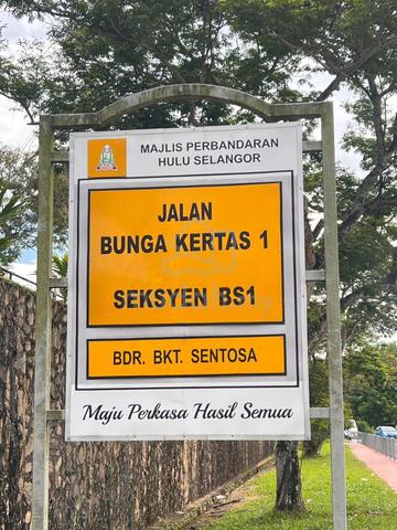 [20x70sf] Jalan Bunga Kertas, Bukit Sentosa, Rawang (near to Lotus's) 1