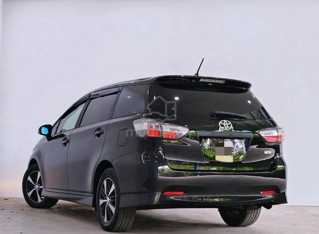2014 Toyota WISH 1.8 S FACELIFT (A) Full Loan - 2