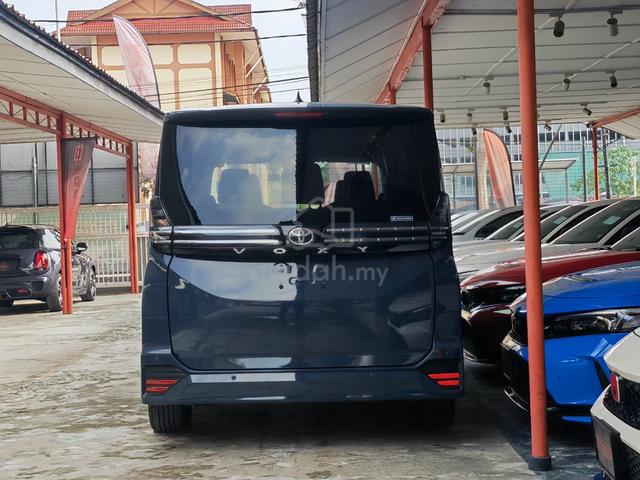 2023 Toyota VOXY 2.0 S-Z (A) RARE COLOUR - 2