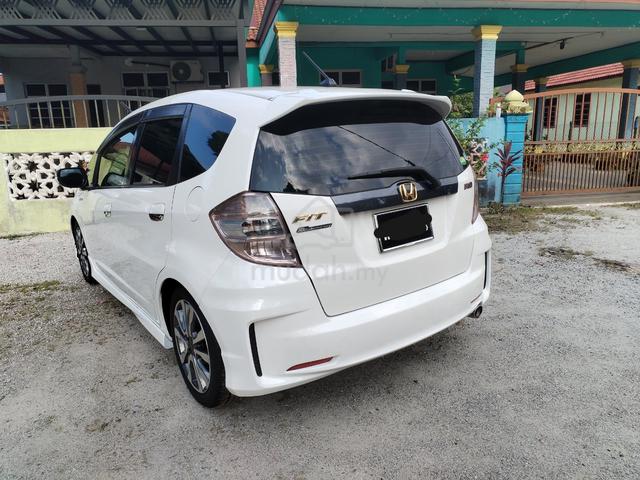 2011 Honda JAZZ 1.5 V FACELIFT (A) - 2