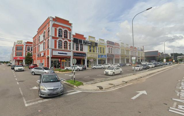 Super Limited Mount Austin 3 Storey Corner Shop for Rent 1