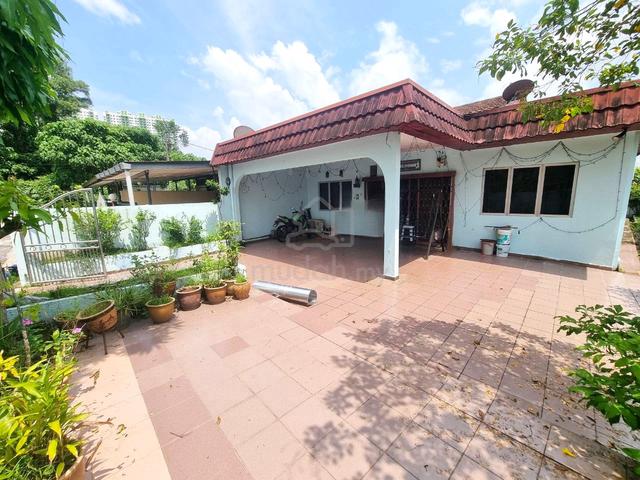 Fully Furnished End Lot House Old Klang Road Puchong Kuala lumpur 1