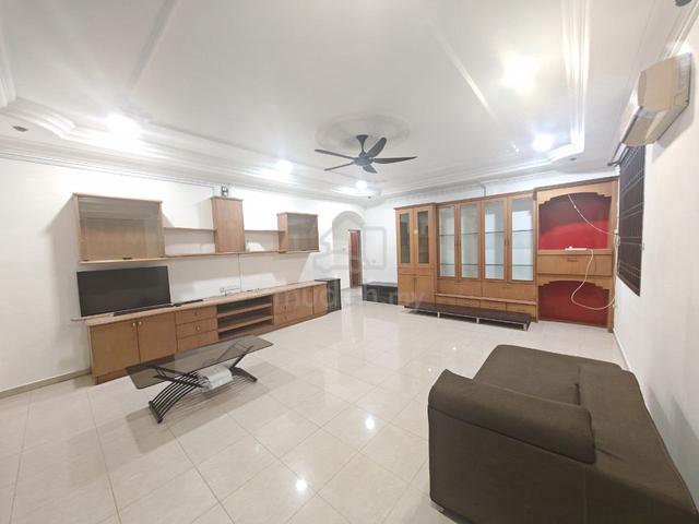 Taman Gemilang @ Kulai / 1 Storey Big Corner @ Many Parking / Kulai 1