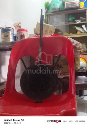 pembuat kuih sabit - photo 6 of 6