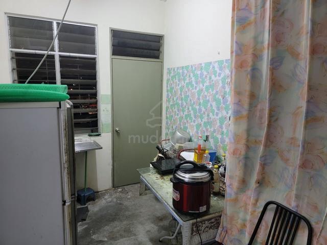 Flat Taman Seri Orkid 4