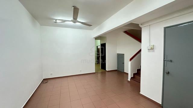 Usj 13 House for Rent 1